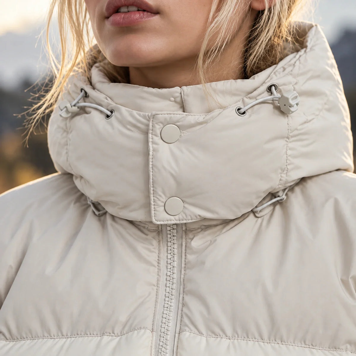 Mizzle - Unisex Insulated Windproof Reversible Puffer Jacket - White