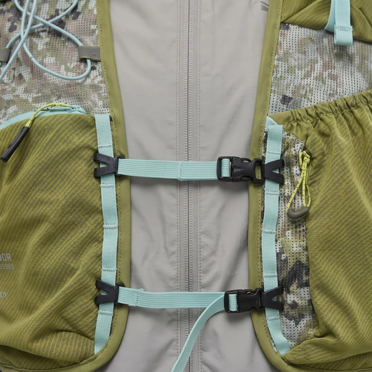 Croft - Unisex Lightweight Quick-Dry & Multi-Pocket Reflective Running Vest - Green